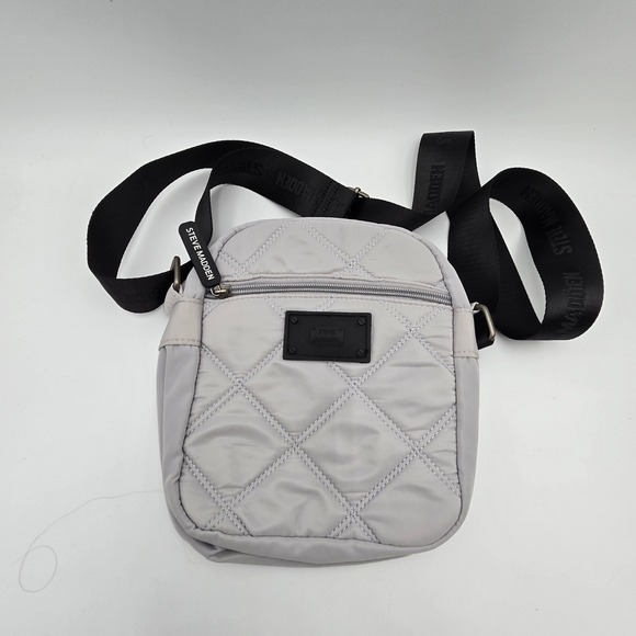Steve Madden Handbags - STEVE MADDEN Quilted Crossbody Bag‎ Light Gray Nylon Adjustable Strap